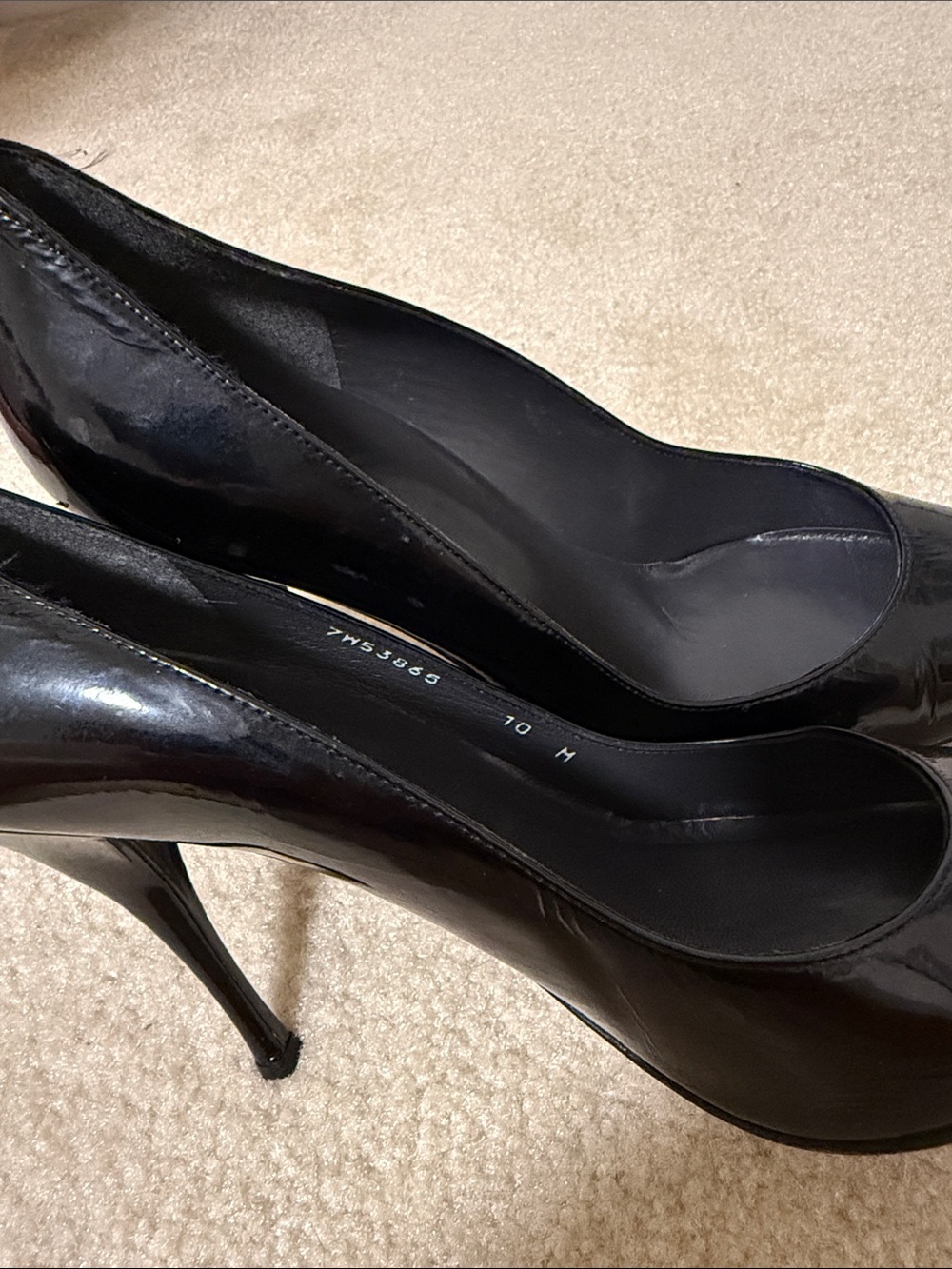 Stuart Weitzman Black Patent Pointed Stiletto Heel Pump. - Picture 5 of 8